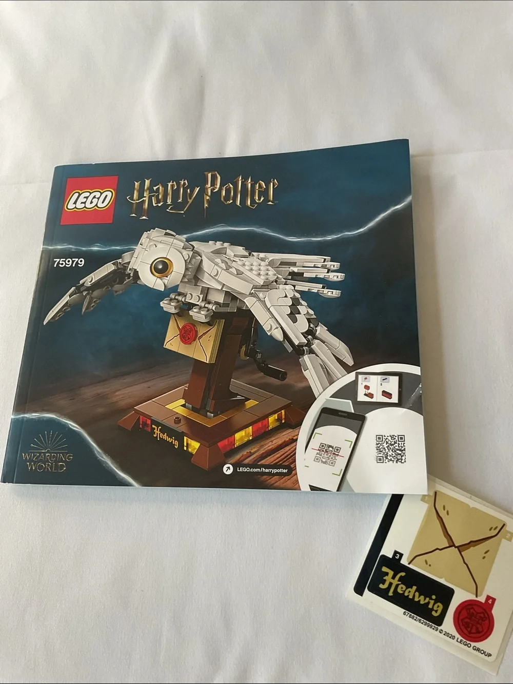 LEGO 75979 White & Tan Harry Potter Hedwig Buildable Owl with Stand